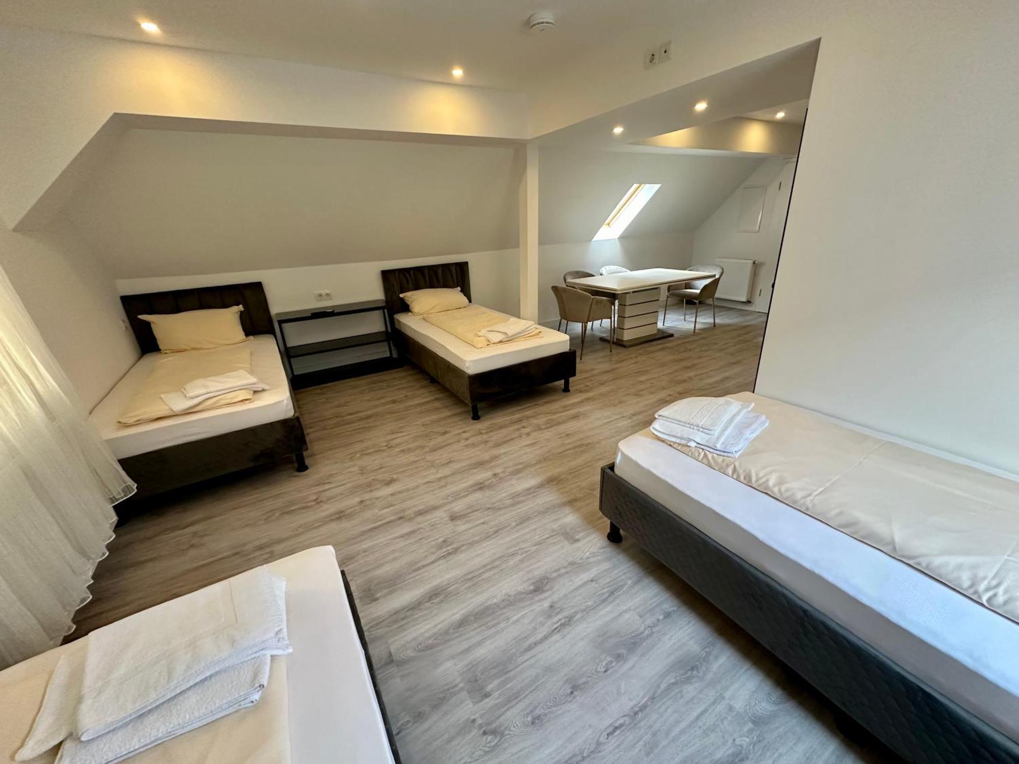 Durmaz Hotel Ганновер Экстерьер фото
