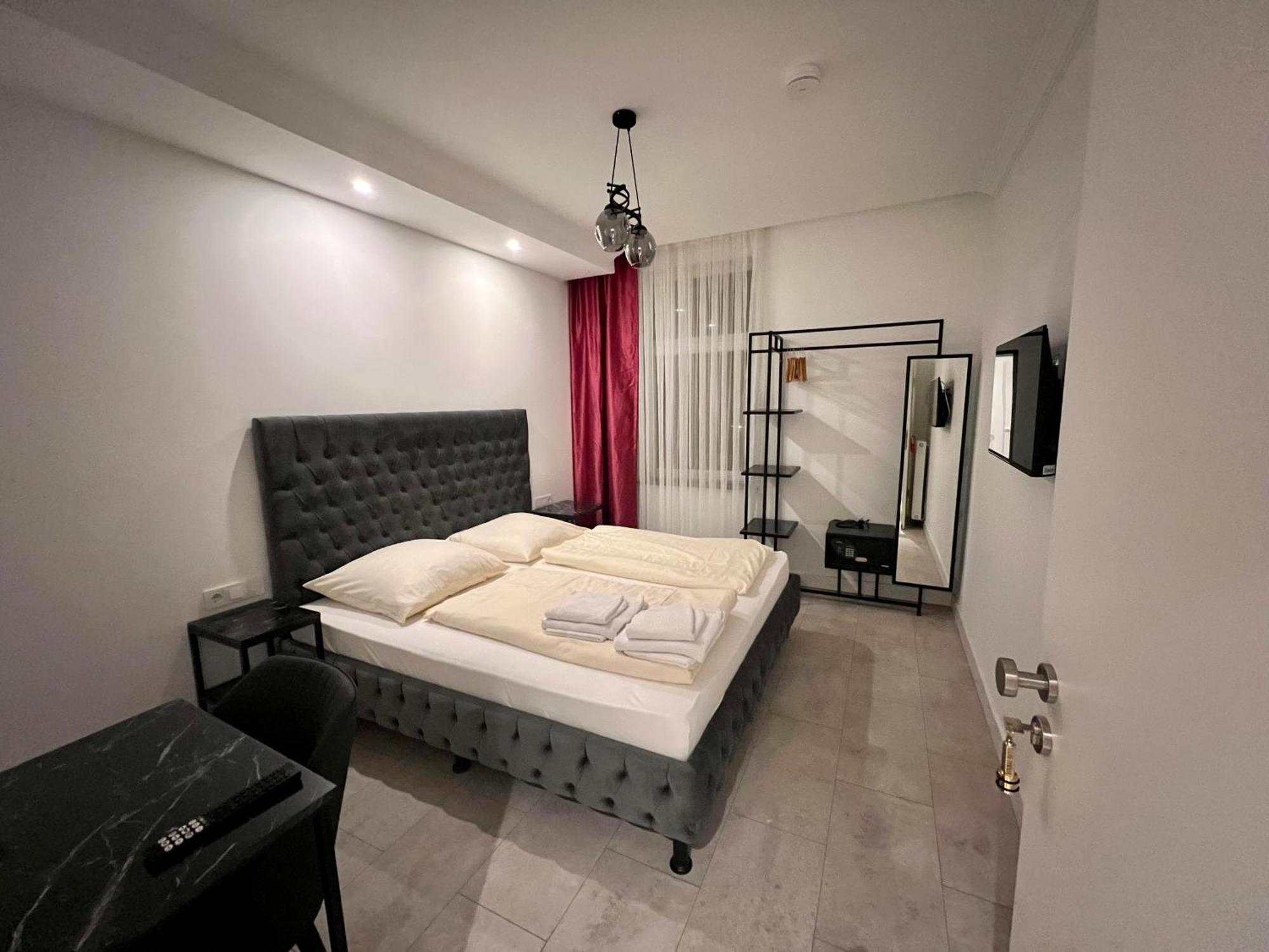 Durmaz Hotel Ганновер Экстерьер фото